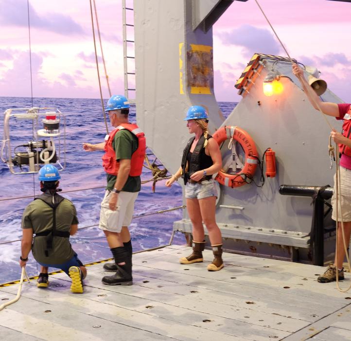 Giovannoni lab performs research off of a boat